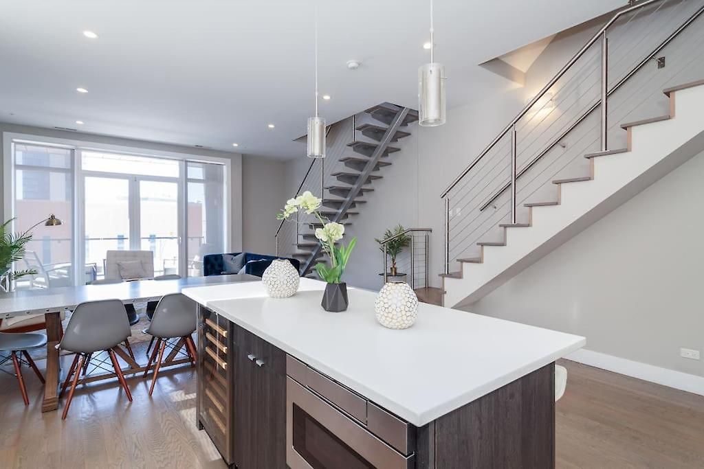 New Construction Building In River North Holiday home