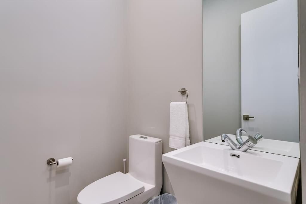 New Construction Building In River North Holiday home Chicago