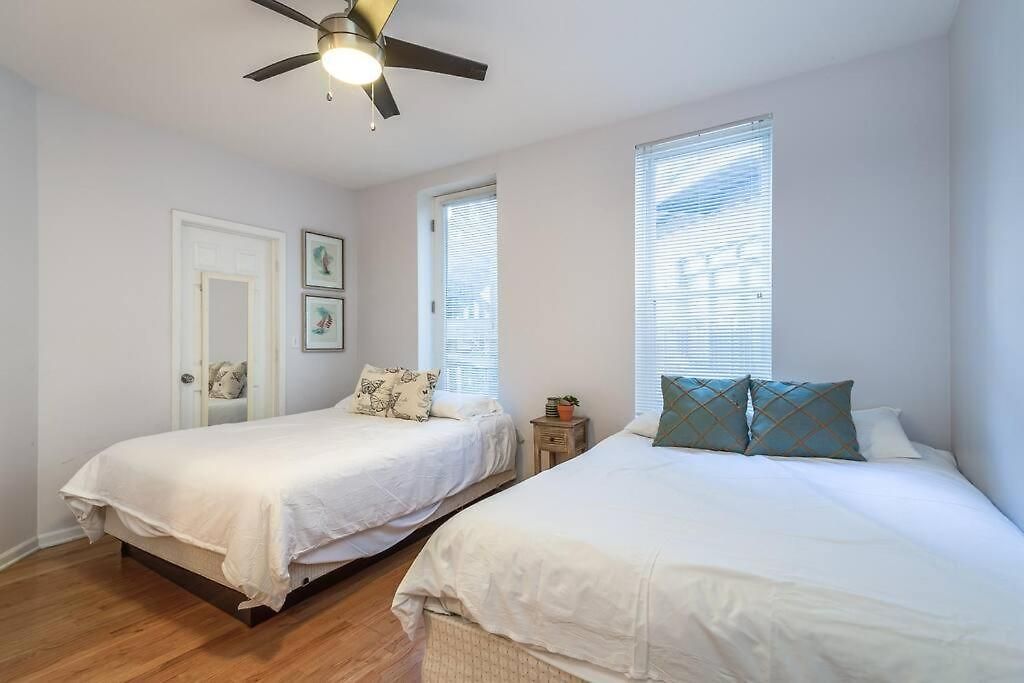 Entire Building-walk To Lincoln Park Or The Holiday home *