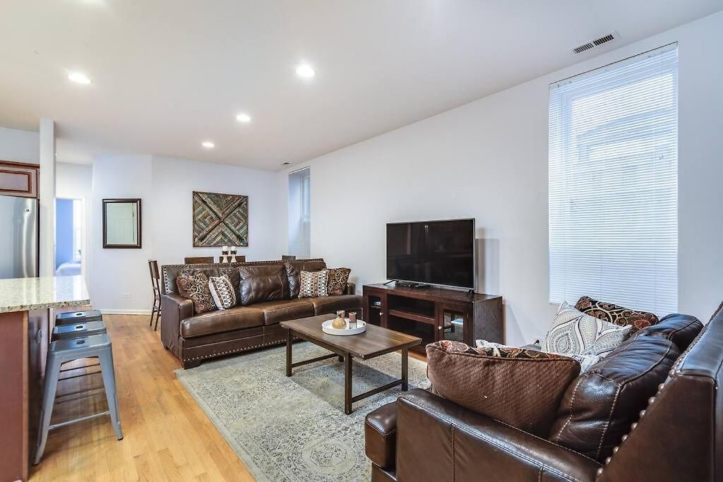 Entire Building-walk To Lincoln Park Or The Holiday home Chicago