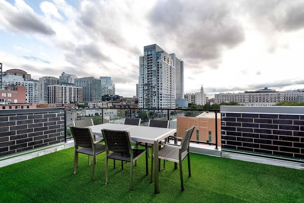2 Newly Built Luxury With Private Roofdeck Chicago