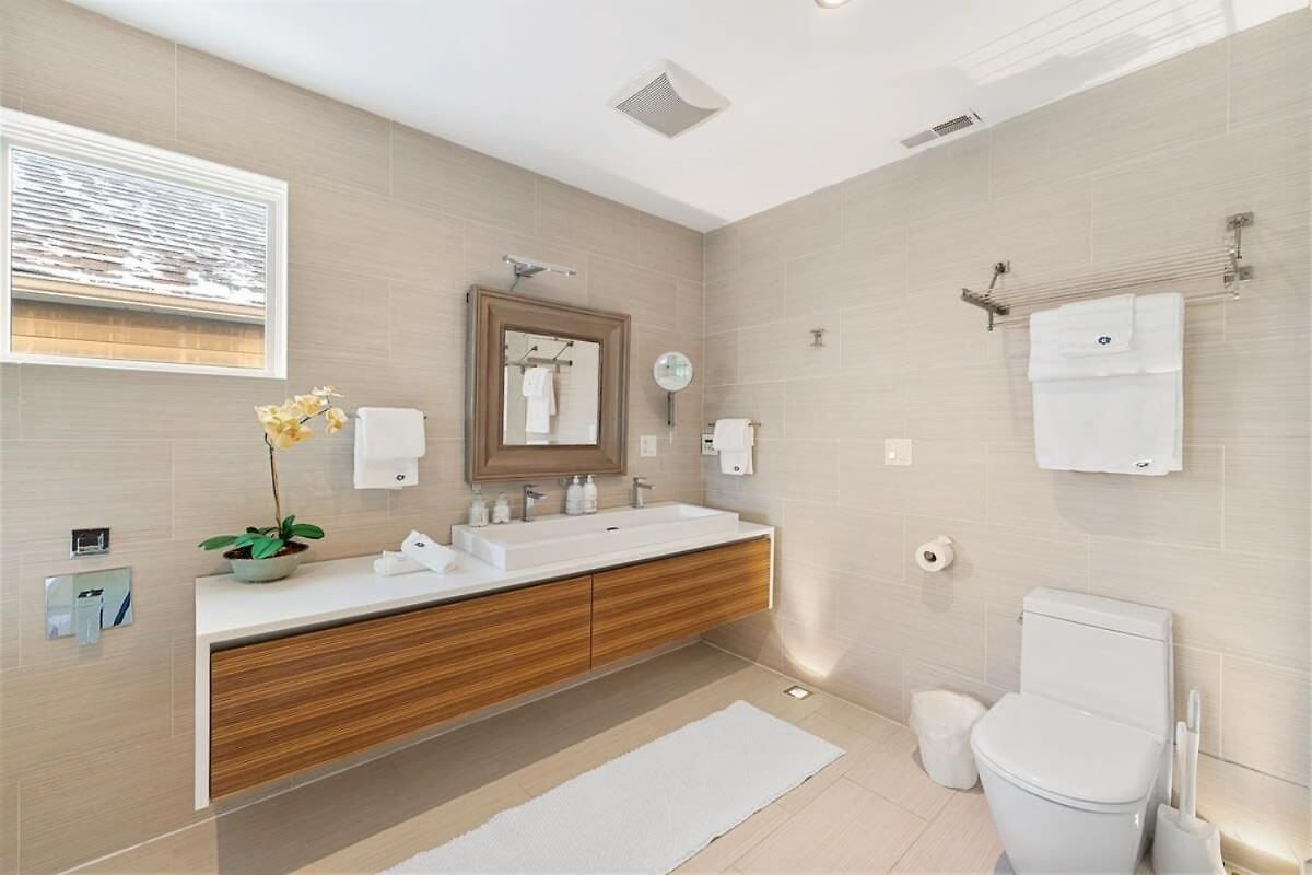 5br 5ba Architectural Estate-theatre Gym Rooftop Holiday home *