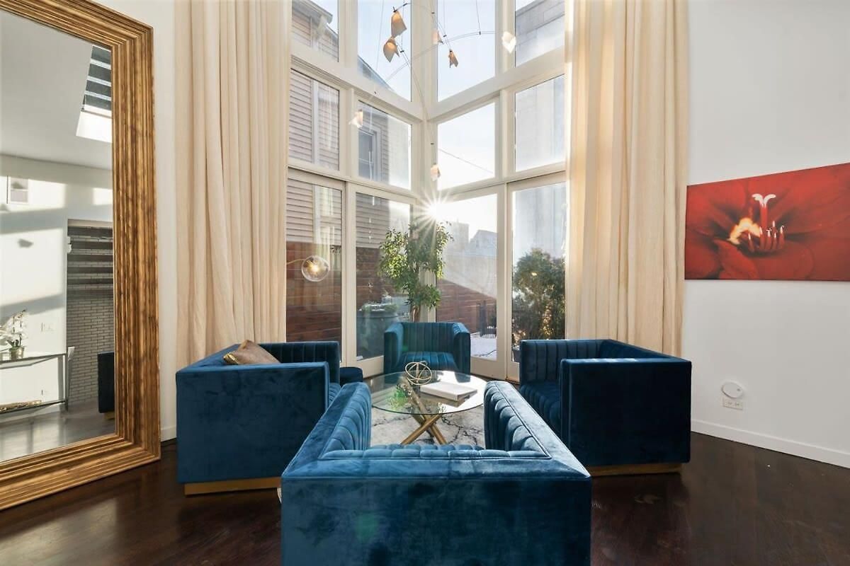 5br 5ba Architectural Estate-theatre Gym Rooftop Holiday home Chicago