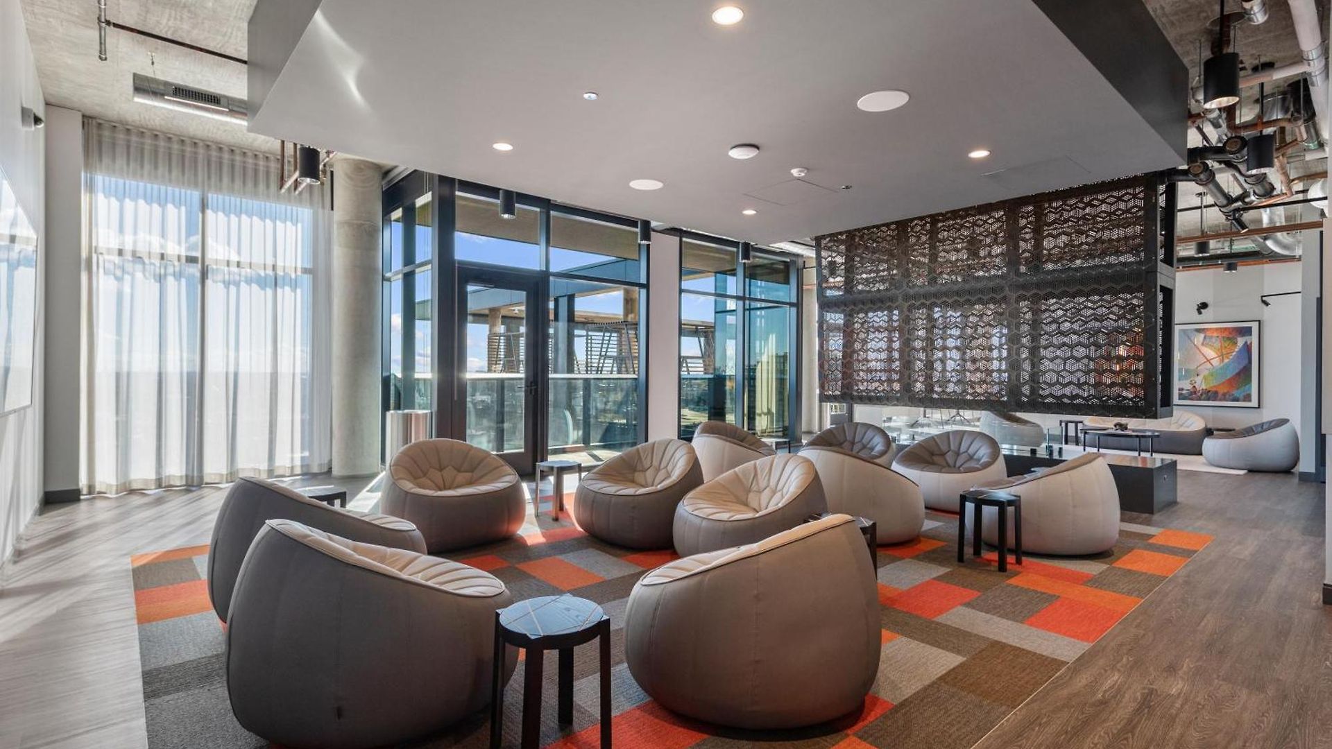 Fulbrix Bright Designer With West Loop Views *