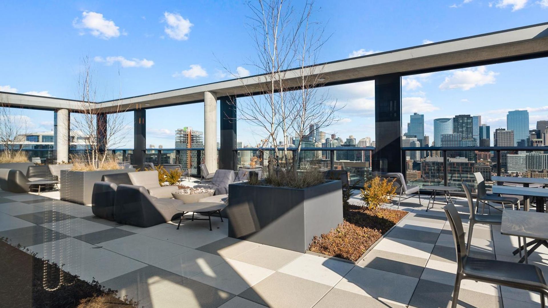 Fulbrix Bright Designer With West Loop Views Apartment Chicago
