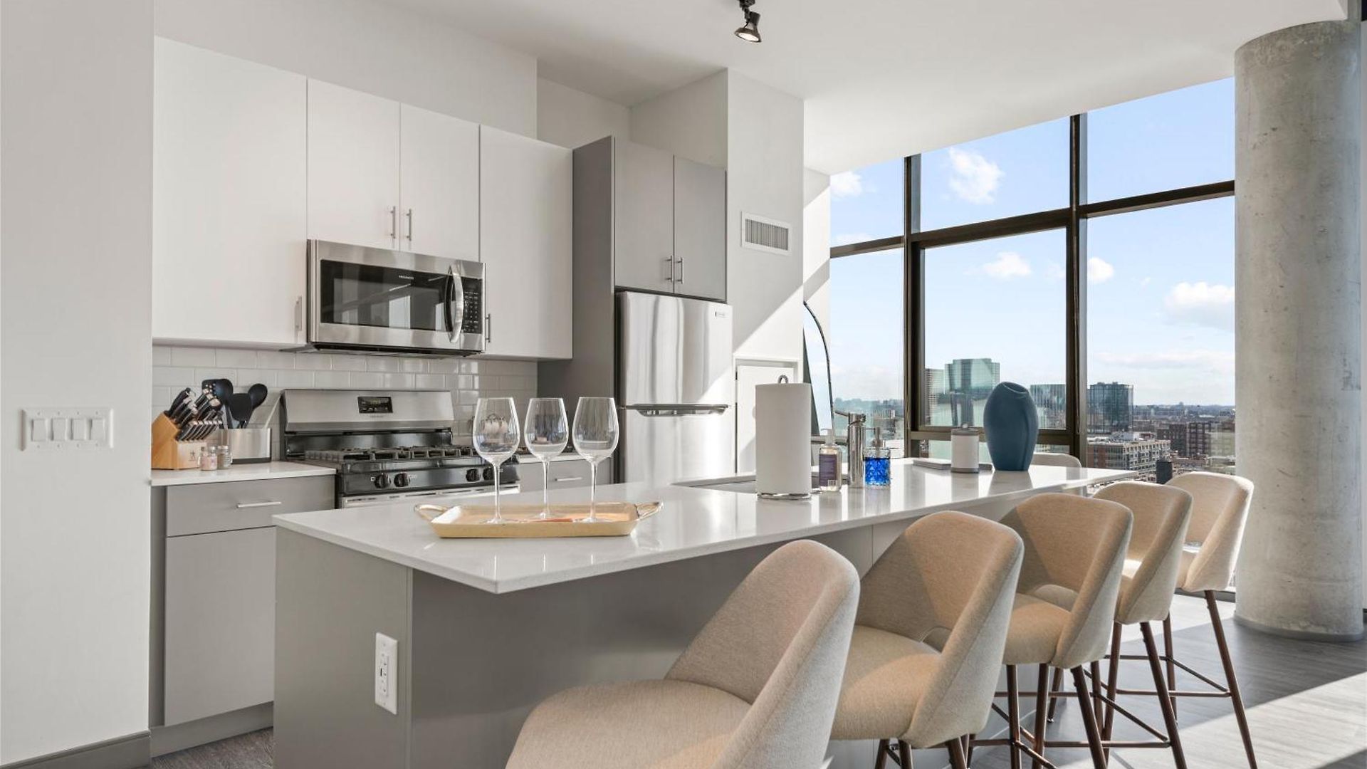 Fulbrix Bright Designer With West Loop Views * Chicago