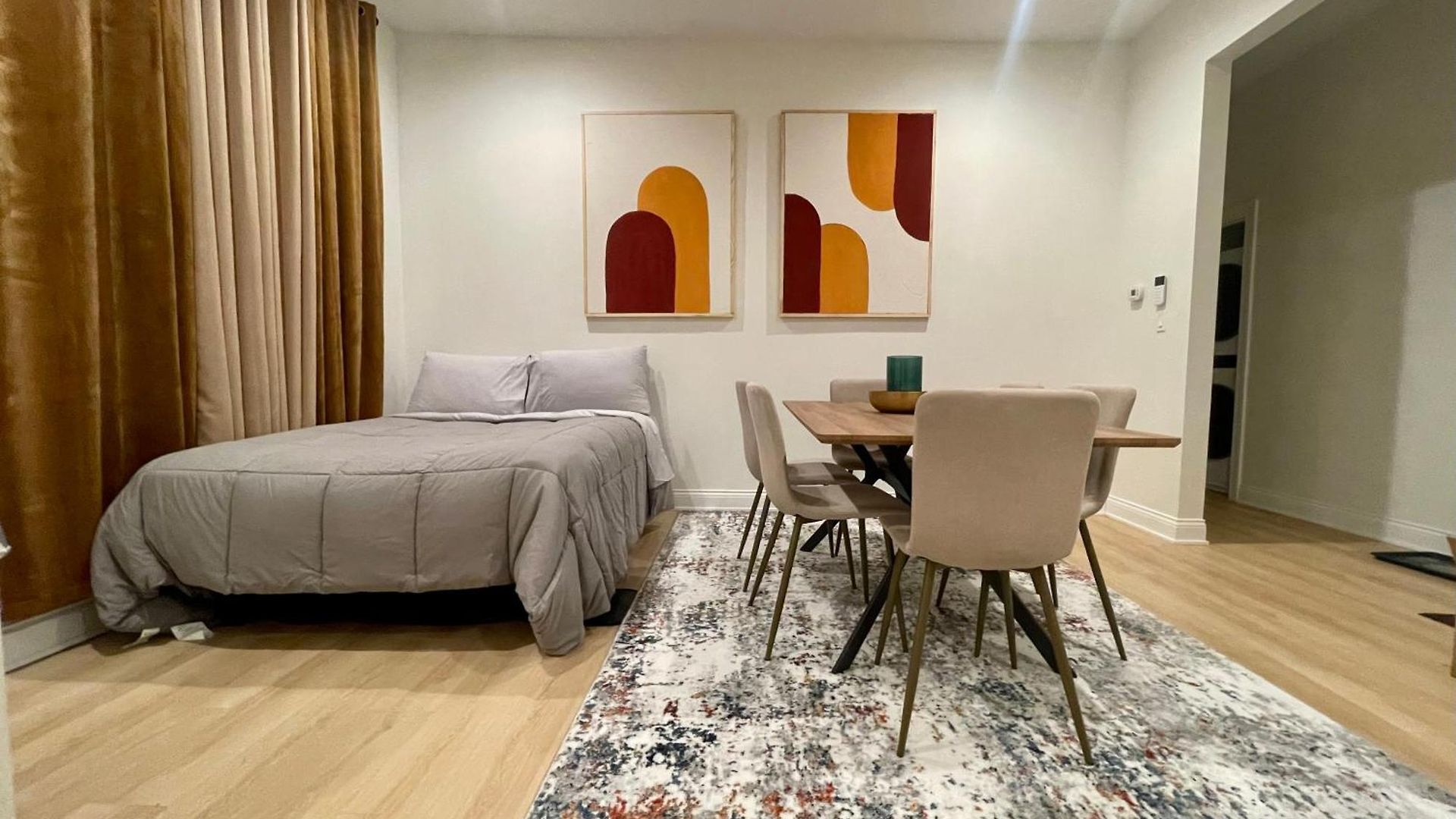 First Floor In Apartment Chicago