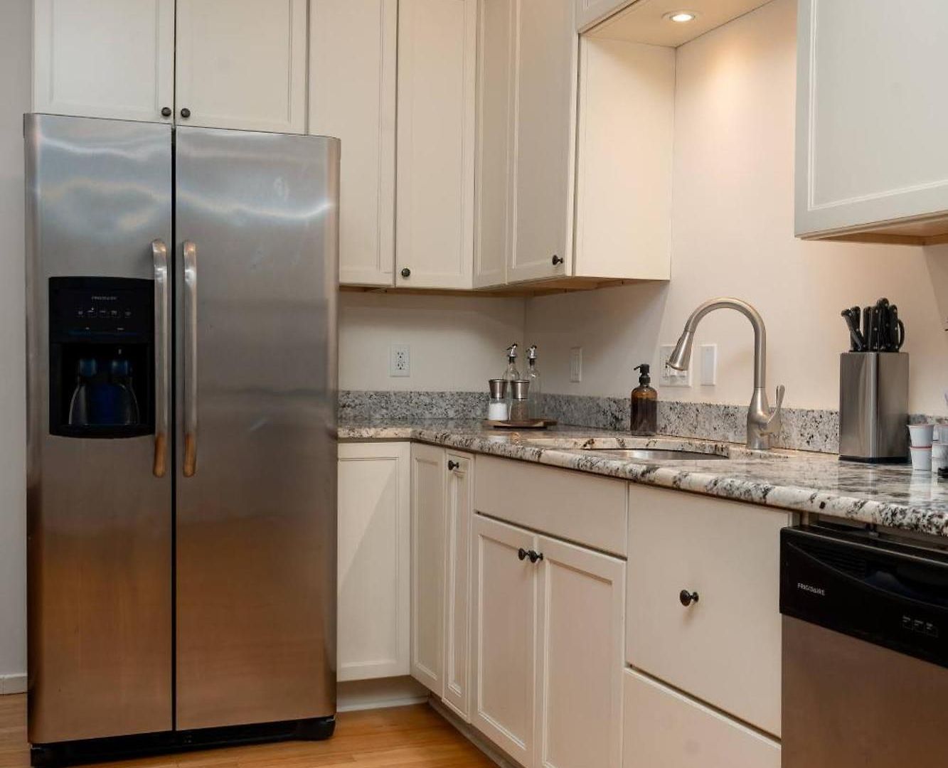 Apartment Wicker Park 2br Near Milwaukee Ave Chicago