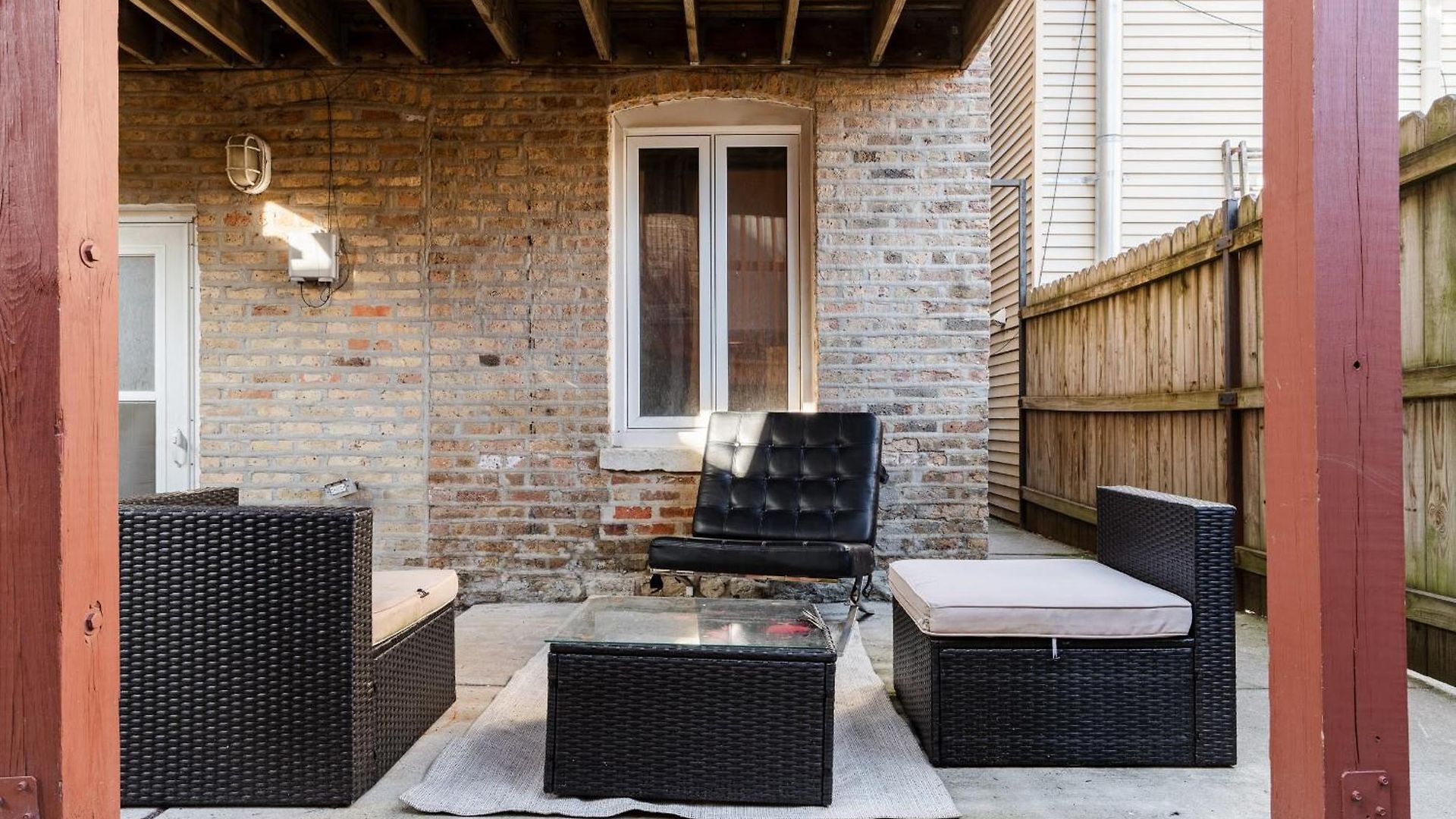 Wicker Park 2br Near Milwaukee Ave Chicago