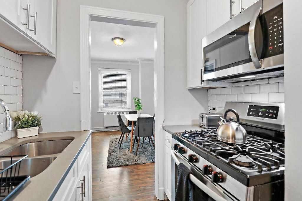 Cozy & Radiant 2br - Bstone 605