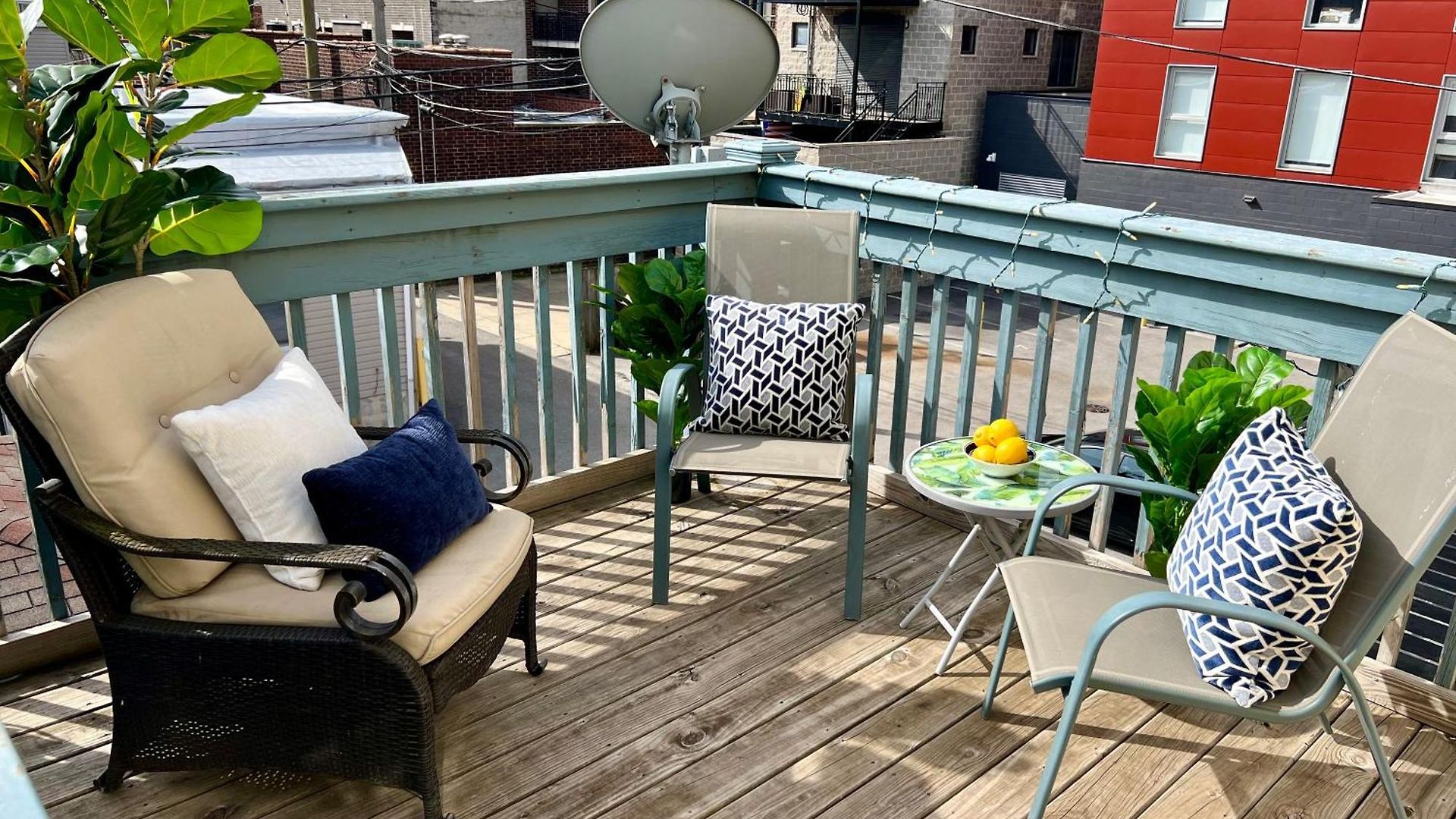 Holiday home 4 Bedroom In Location Parking Fireplace Back Yard Pets Welcome *