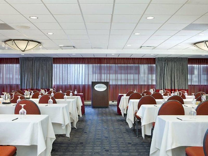 Hampton Downtown/magnificent Mile 3*