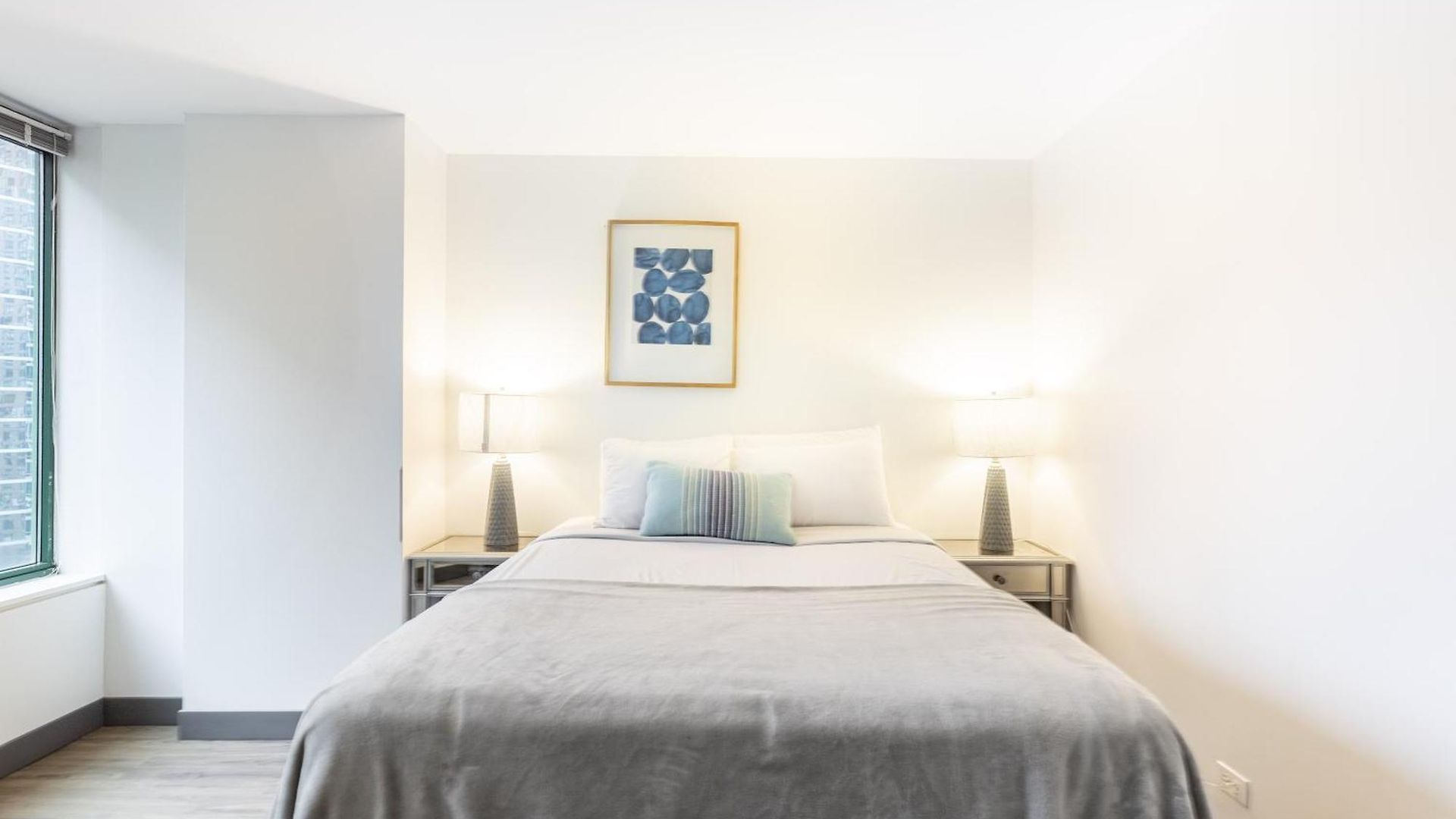 Envitae 3br Luxury Corner Loft With Navy Pier Views Apartment Chicago