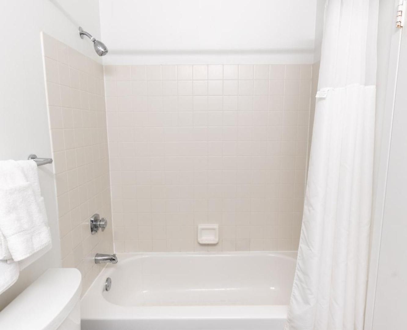 Envitae 3br Luxury Corner Loft With Navy Pier Views * Chicago