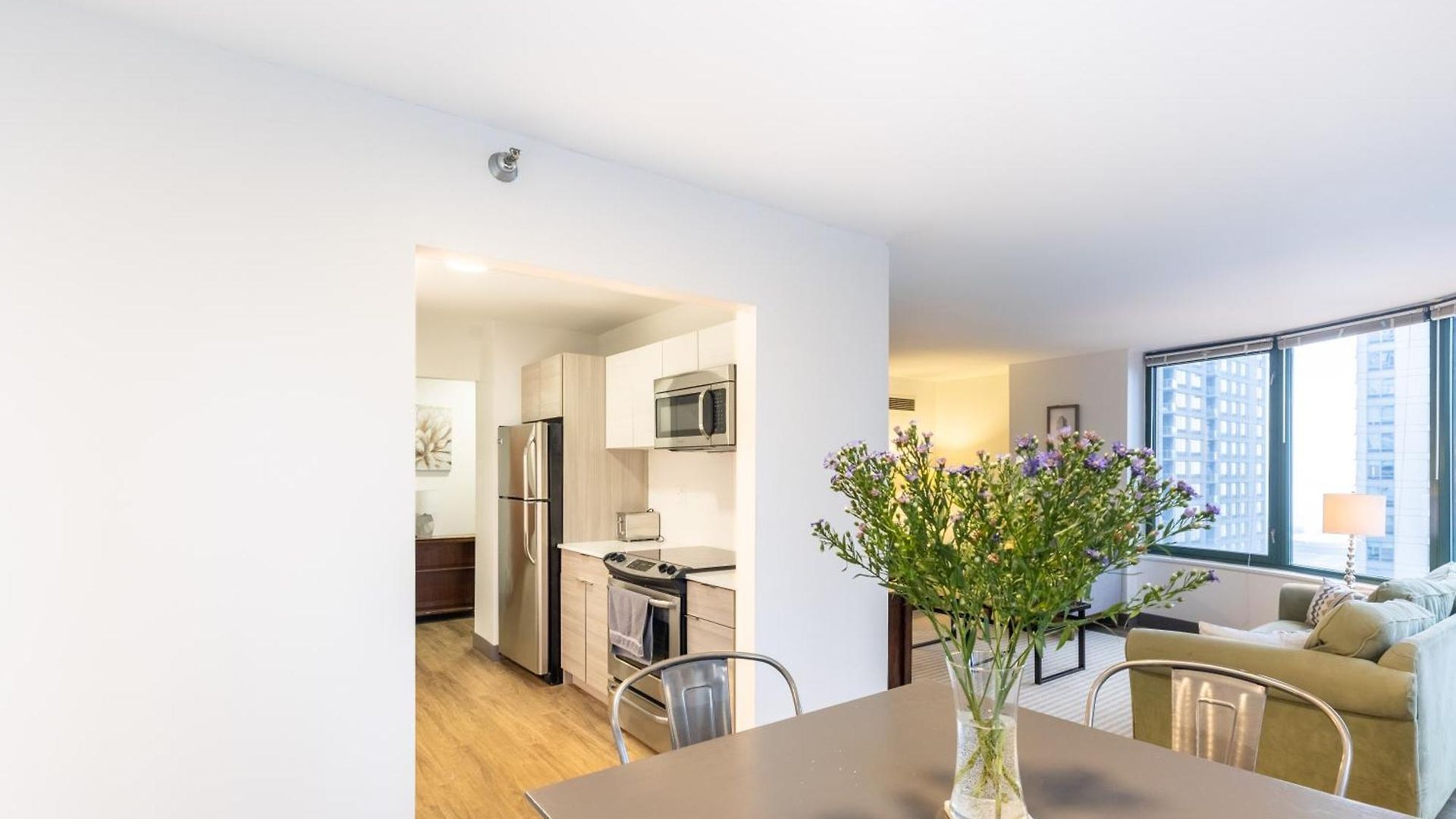 Envitae 3br Luxury Corner Loft With Navy Pier Views Chicago