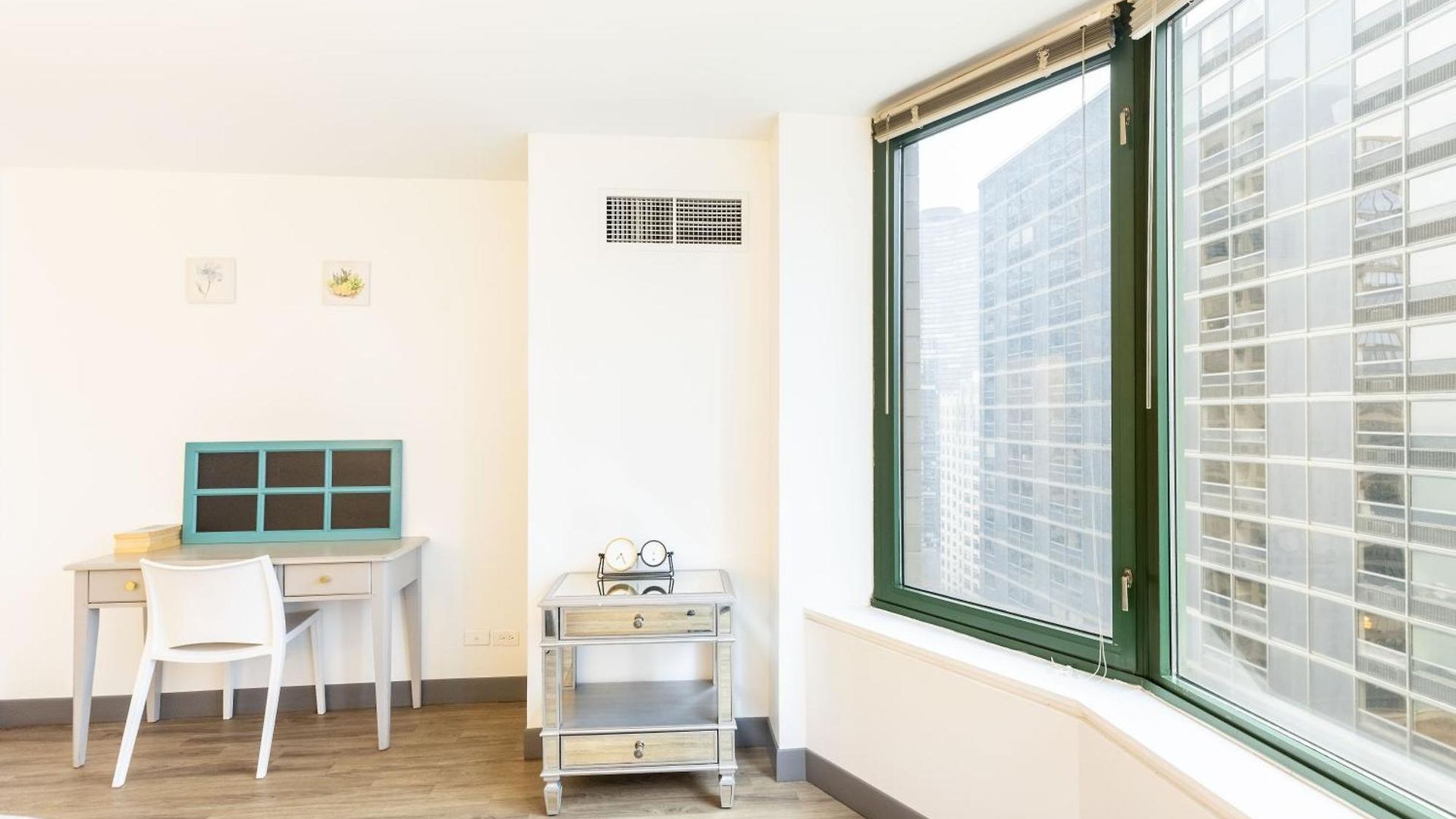 Envitae 3br Luxury Corner Loft With Navy Pier Views *
