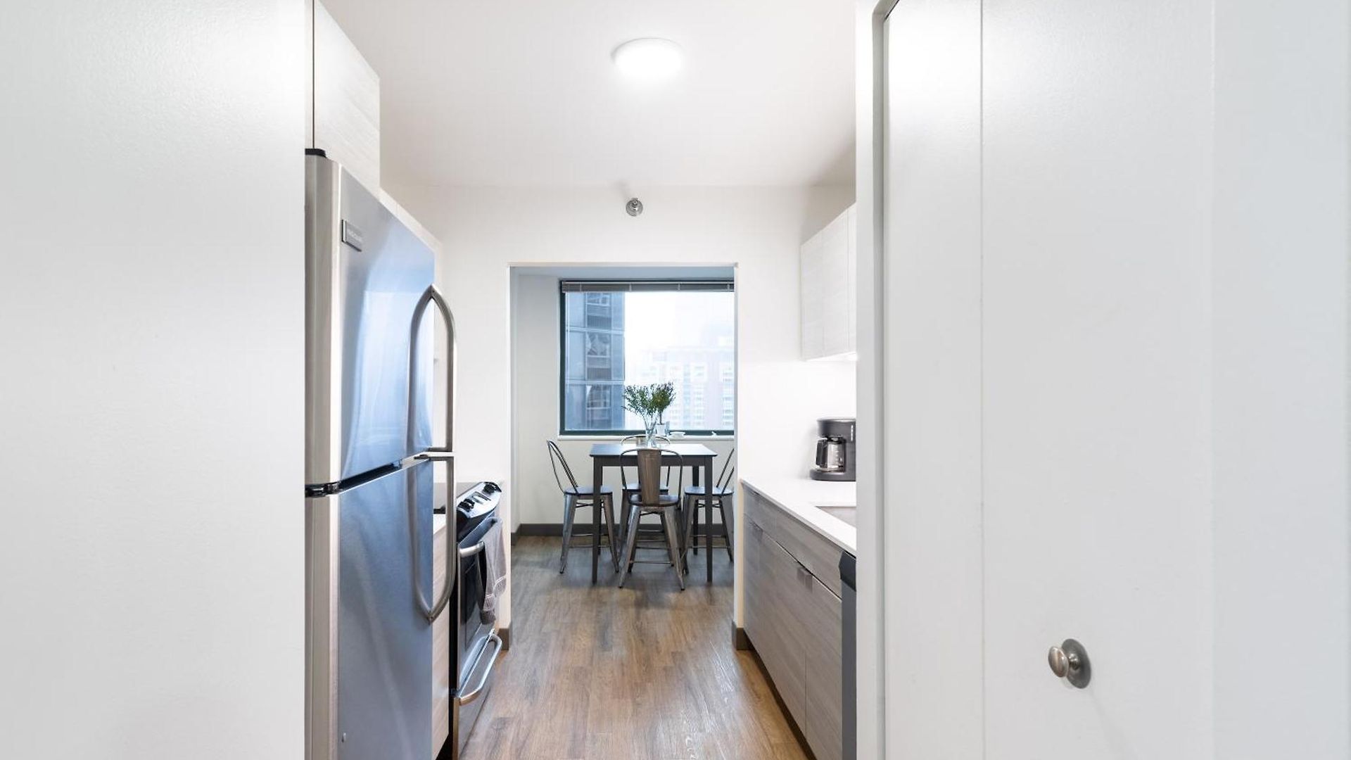 Envitae 3br Luxury Corner Loft With Navy Pier Views Apartment Chicago