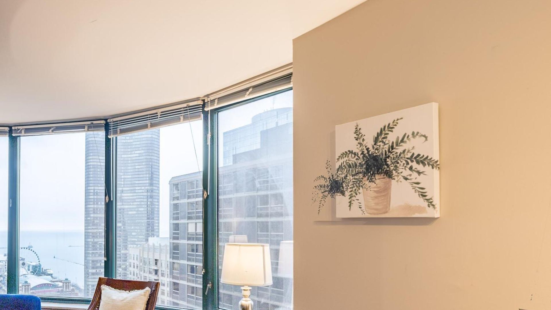 Apartment Captivating With Pier Views, Pool And Gym *