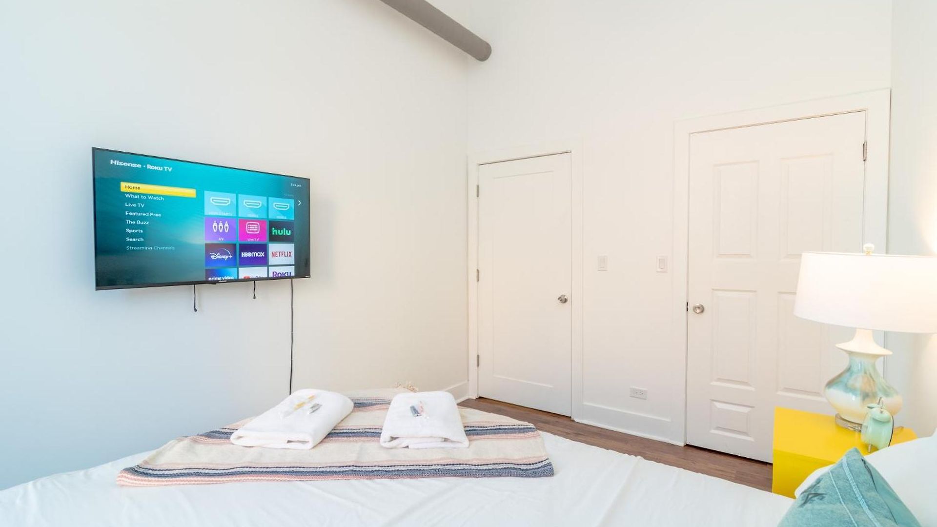Mccormick Place 420-friendly 3br-2ba With Optional Parking - Sleeps 8 Apartment