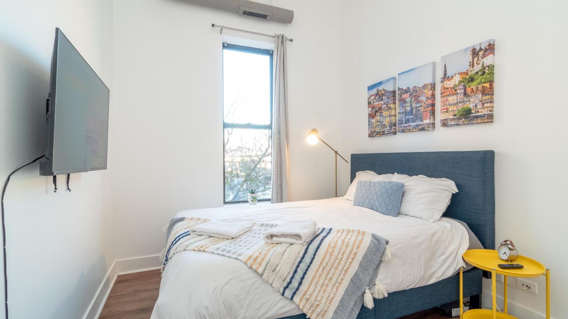 Mccormick Place 420-friendly 3br-2ba With Optional Parking - Sleeps 8 Apartment