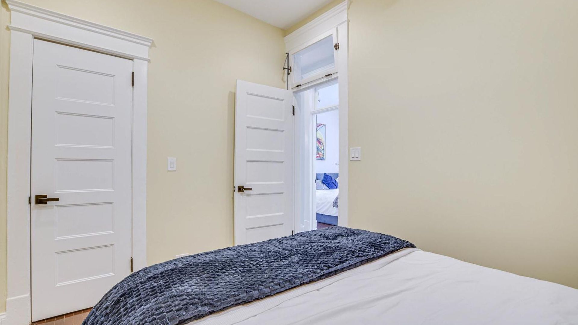 Spacious With Deck About 3 Mi To Downtown Chicago! *