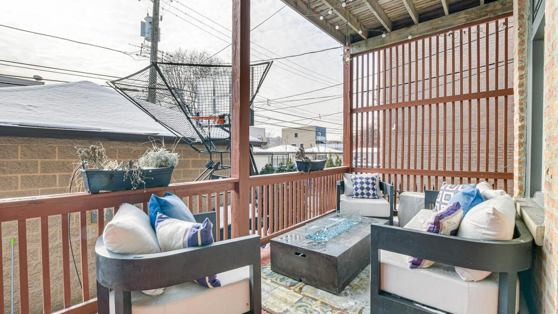 Apartment Spacious With Deck About 3 Mi To Downtown Chicago! Chicago