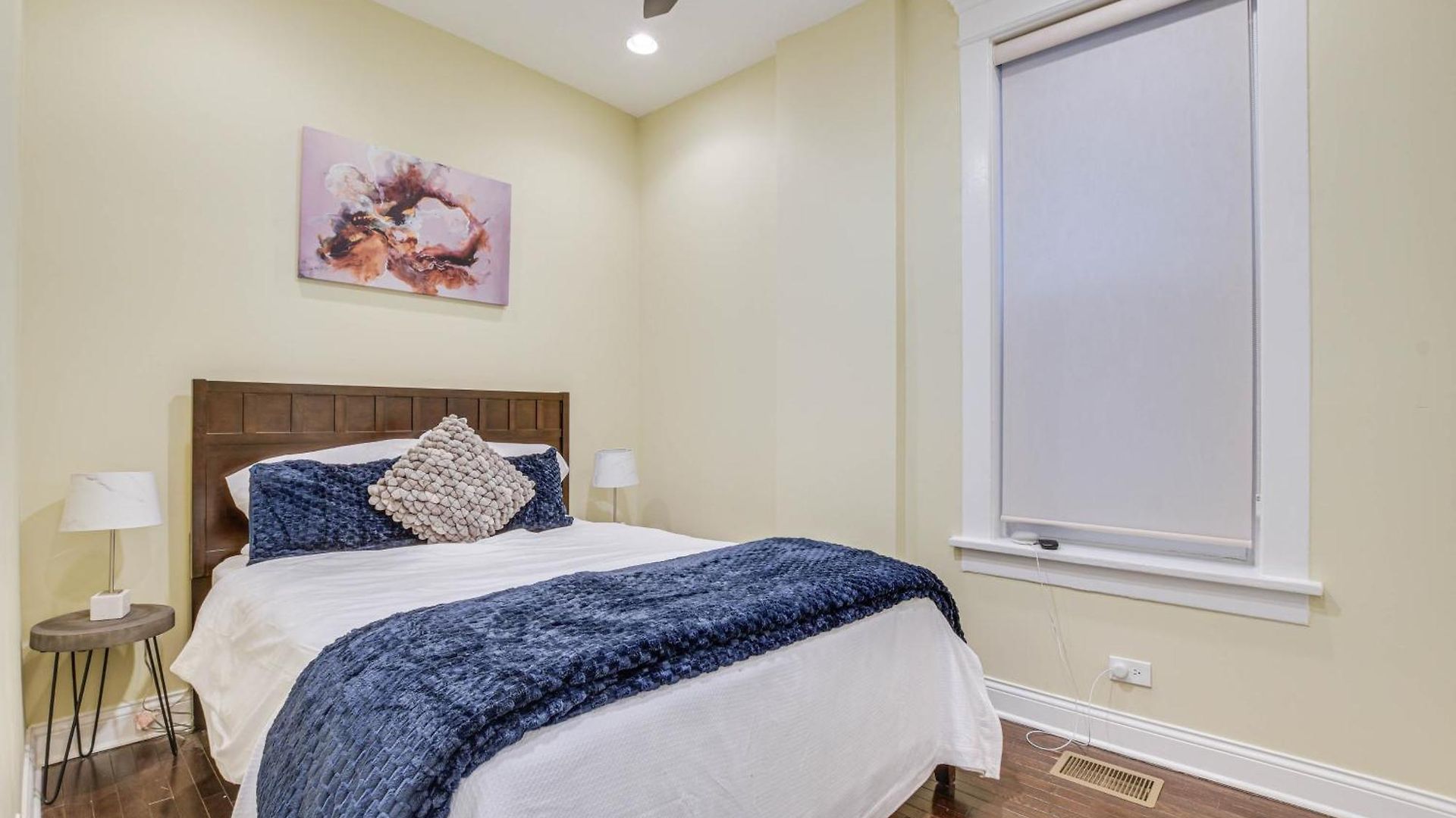 Apartment Spacious With Deck About 3 Mi To Downtown Chicago!