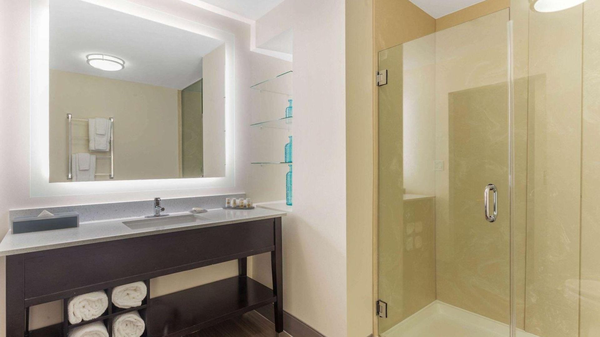 La Quinta & By Wyndham Downtown Hotel 3*