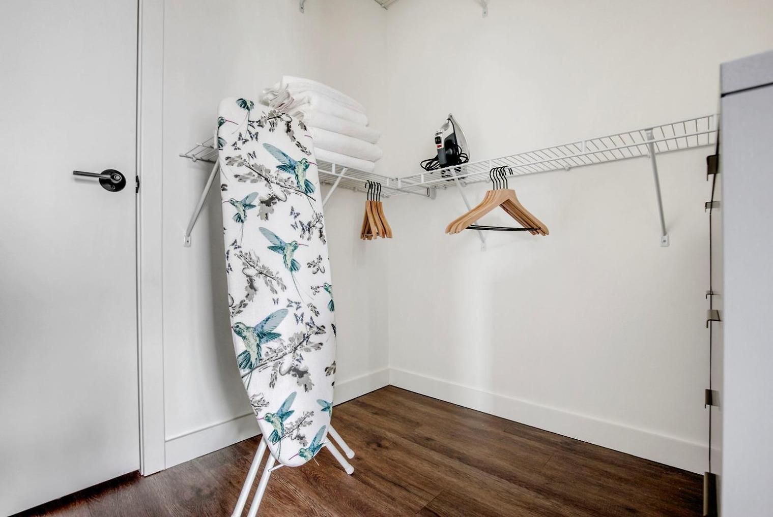 Apartment River North 1br W Outdoor Pool 1 Block To L Chi-1035 Chicago