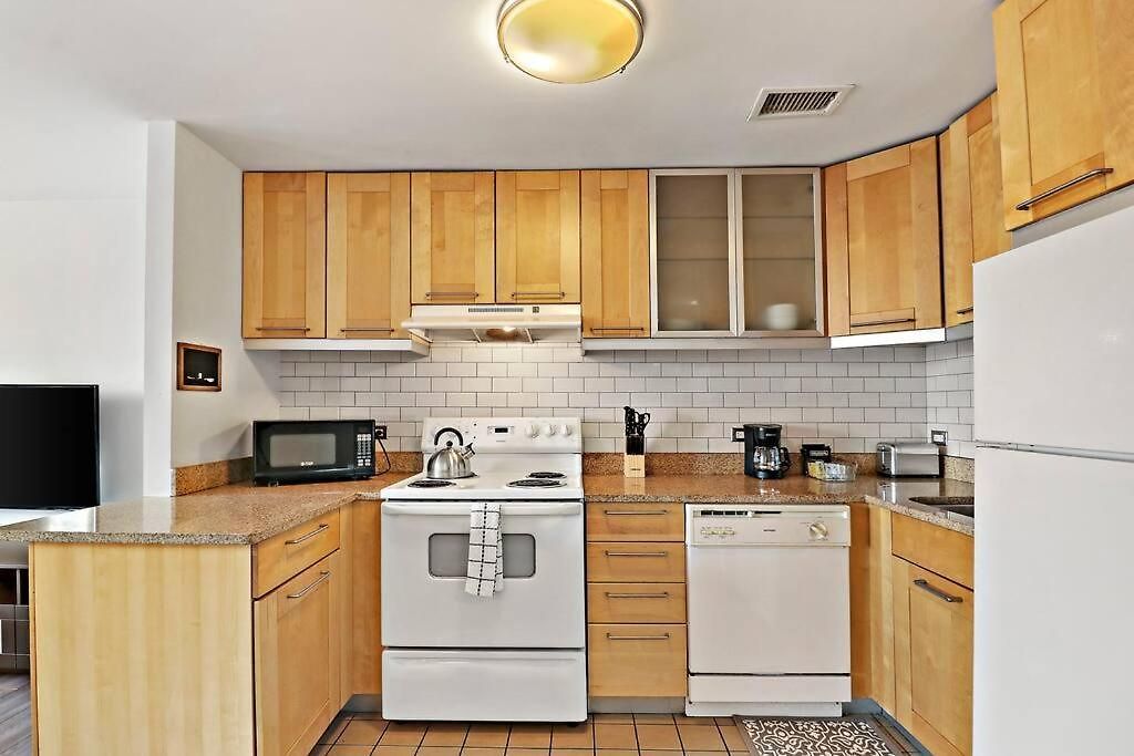 Inviting 2-bedroom In Hyde Park - The Blackwood Rep * Chicago
