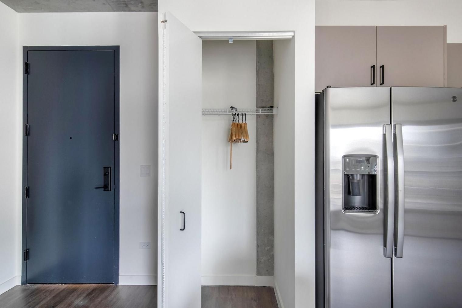 Apartment River North 1br W Gym Sky Terrace Yoga Chi-1033