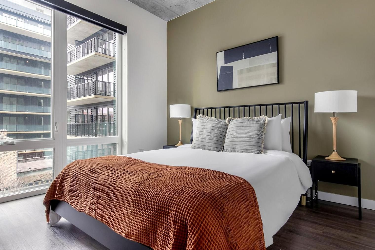 River North 1br W Gym Sky Terrace Yoga Chi-1033 Apartment