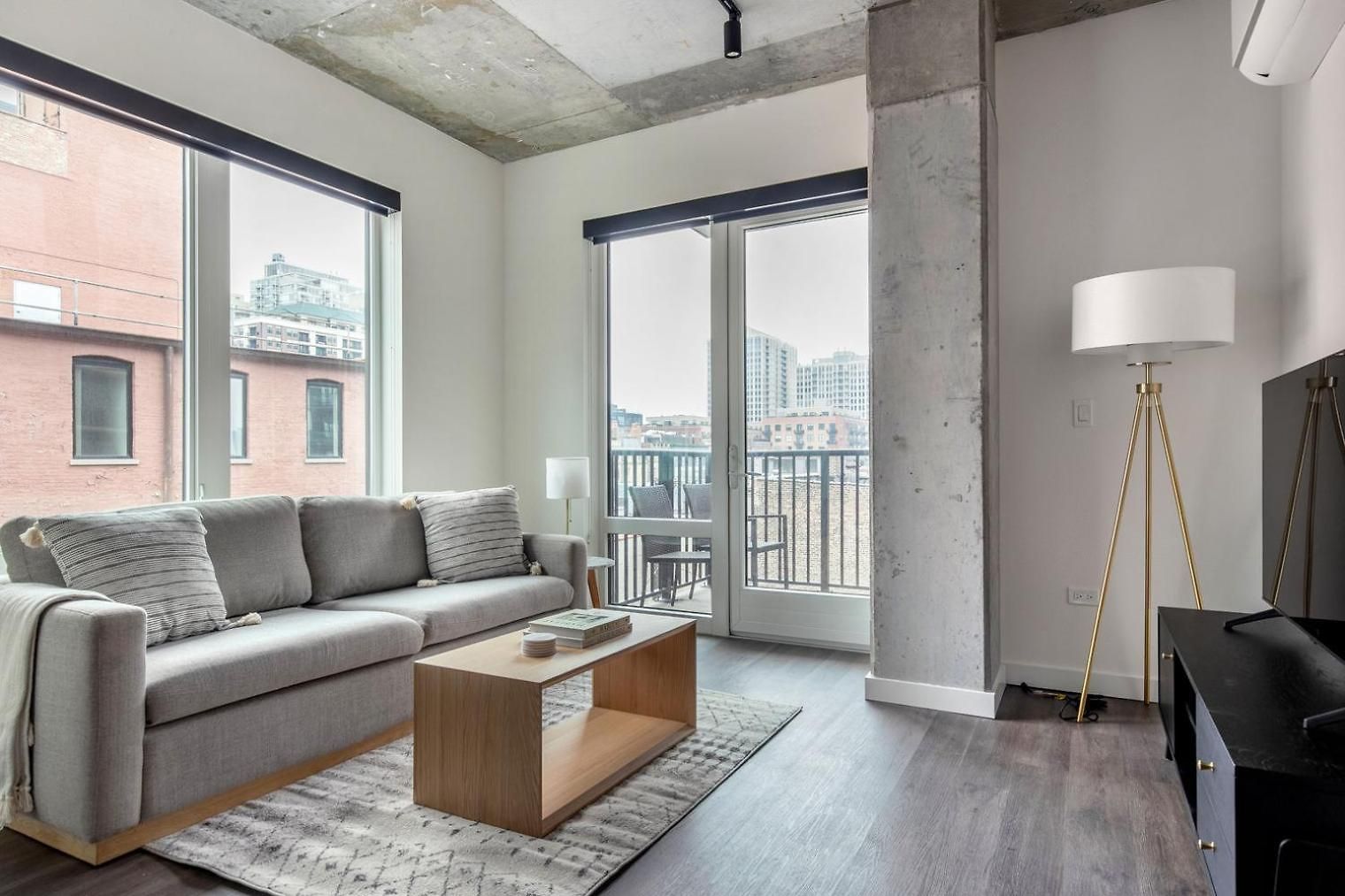 River North 1br W Gym Sky Terrace Yoga Chi-1033 *