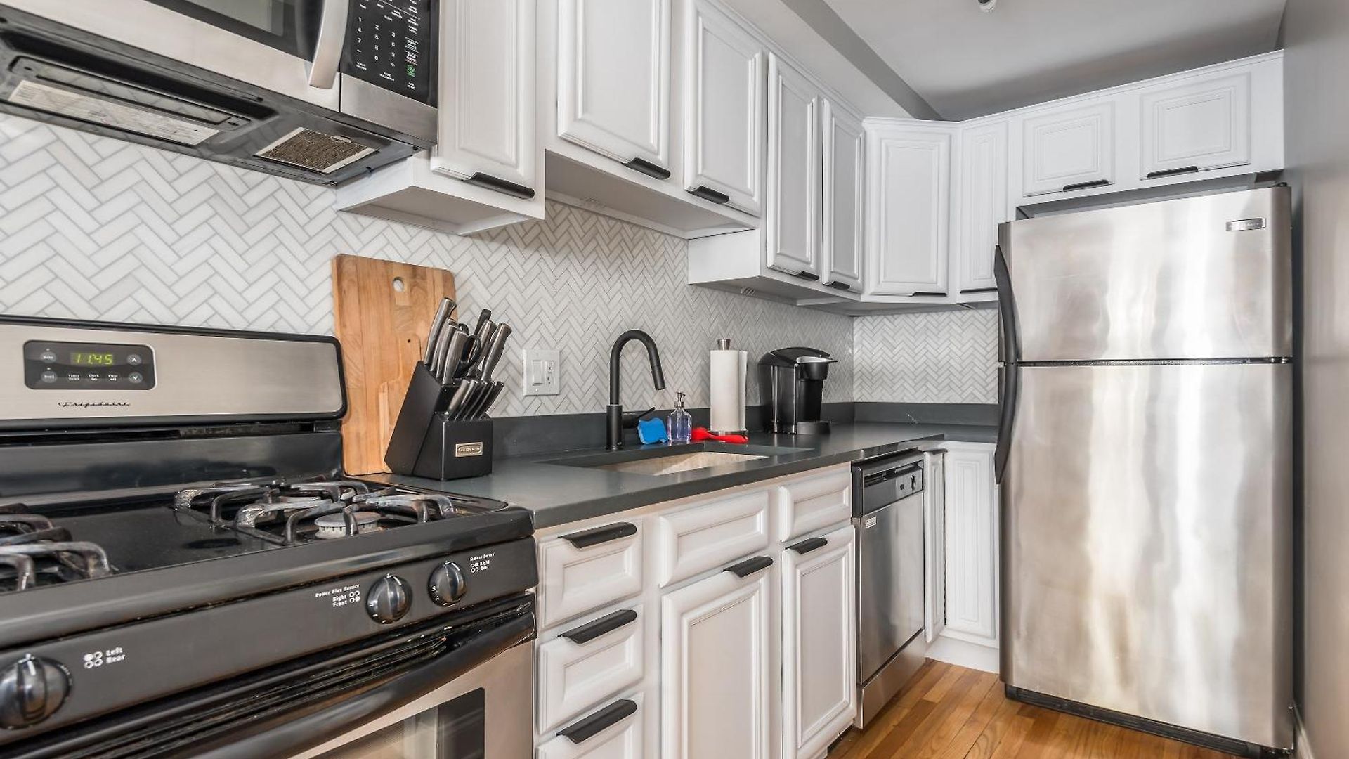 The Bright Retreat In Andersonville