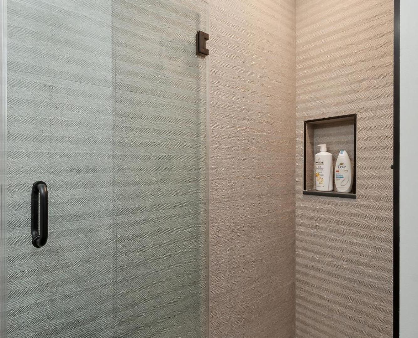 Brilliant Downtown 3-bedroom Apartment