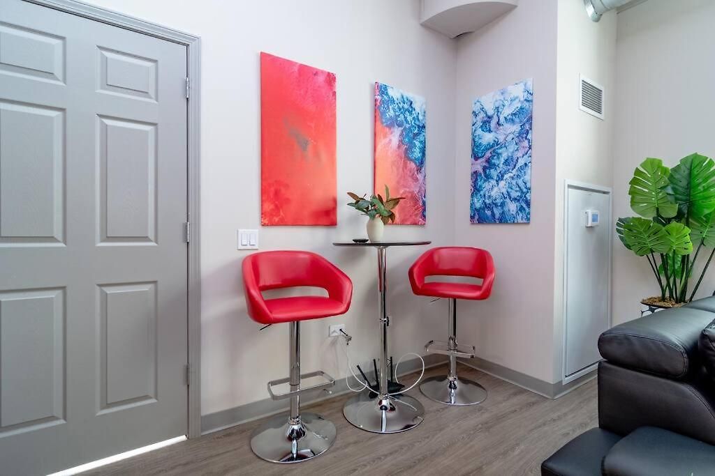 Bright 2br With Gym And Optional Parking Near Soldier Field, Museum Campus, Mccormick Place * Chicago