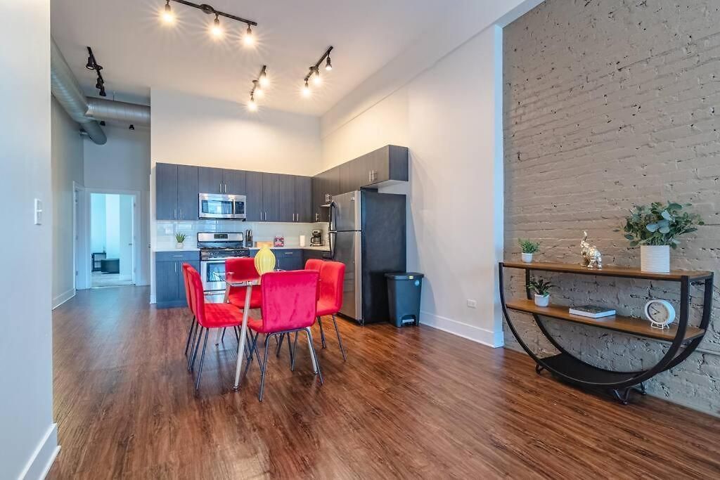 South Loop 3br Group Comfort Near Downtown, Grant Park, Soldier Field And Mccormick Place Apartment *