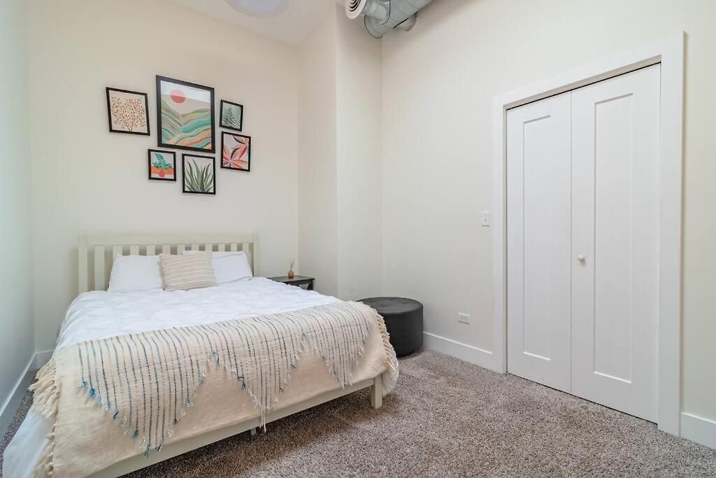 South Loop 3br Group Comfort Near Downtown, Grant Park, Soldier Field And Mccormick Place Apartment Chicago