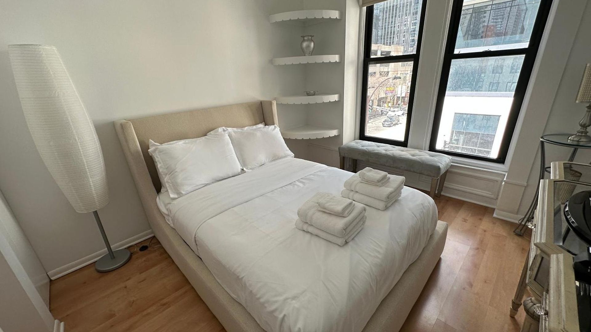River North Hideaway With Amazing Views And Parking Holiday home