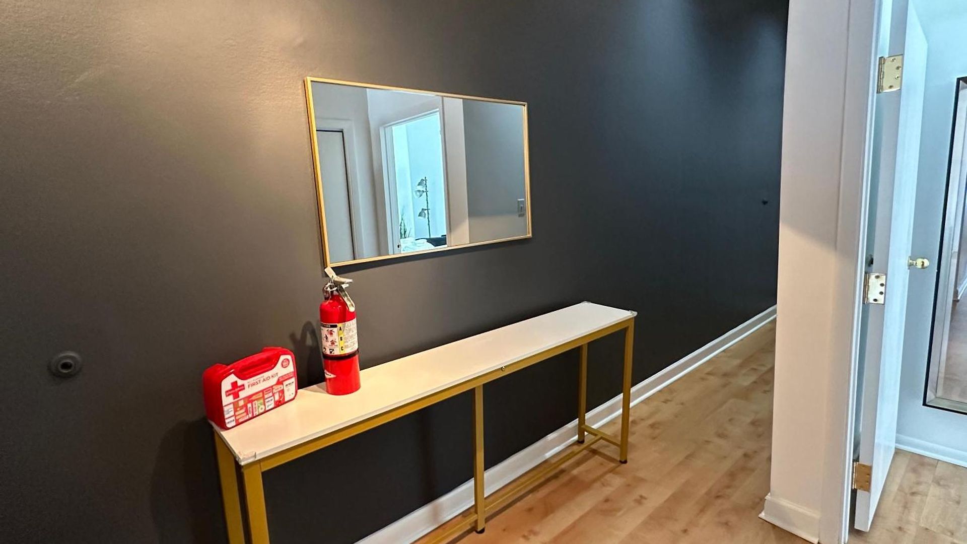 Holiday home River North Hideaway With Amazing Views And Parking Chicago