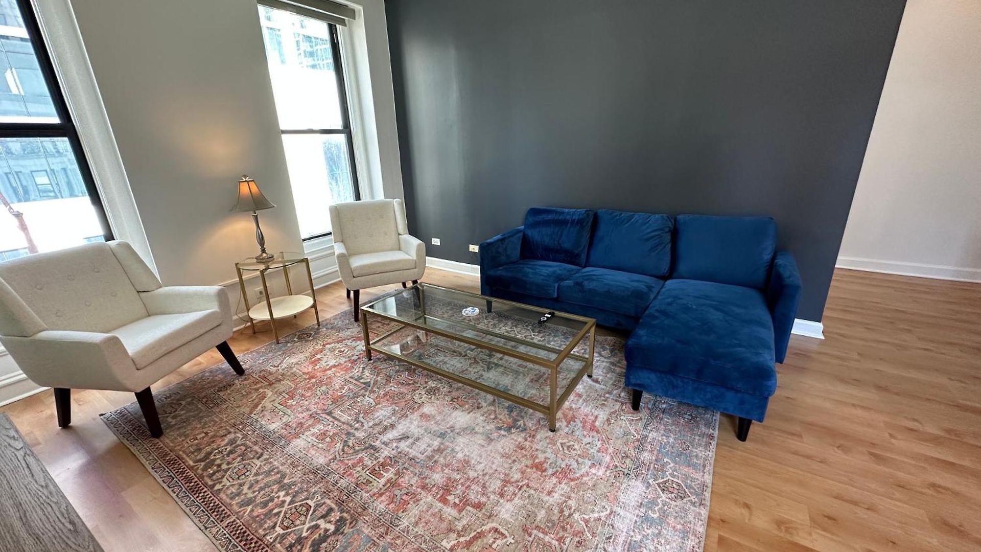 River North Hideaway With Amazing Views And Parking