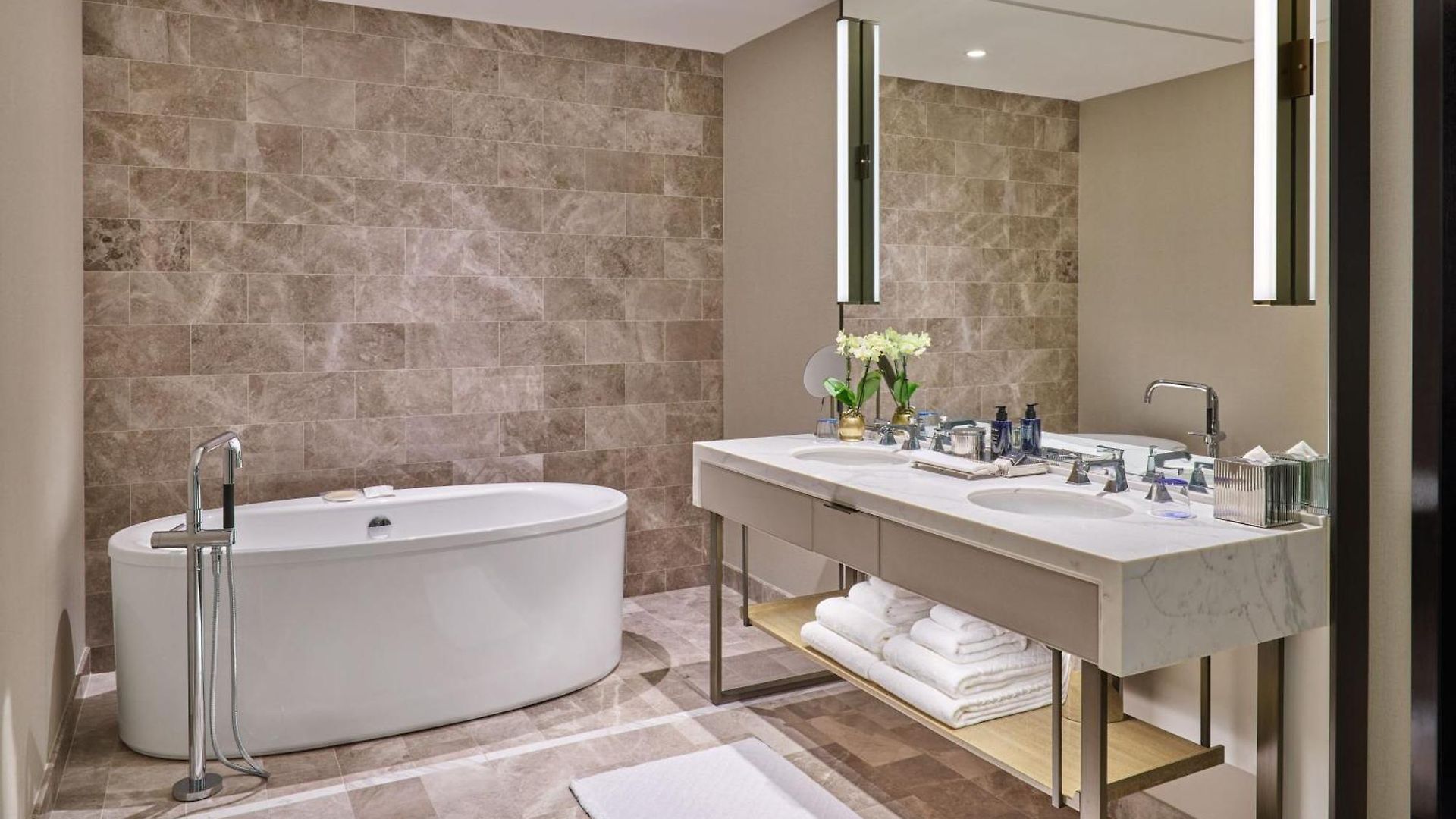 The St. Regis Hotel Chicago