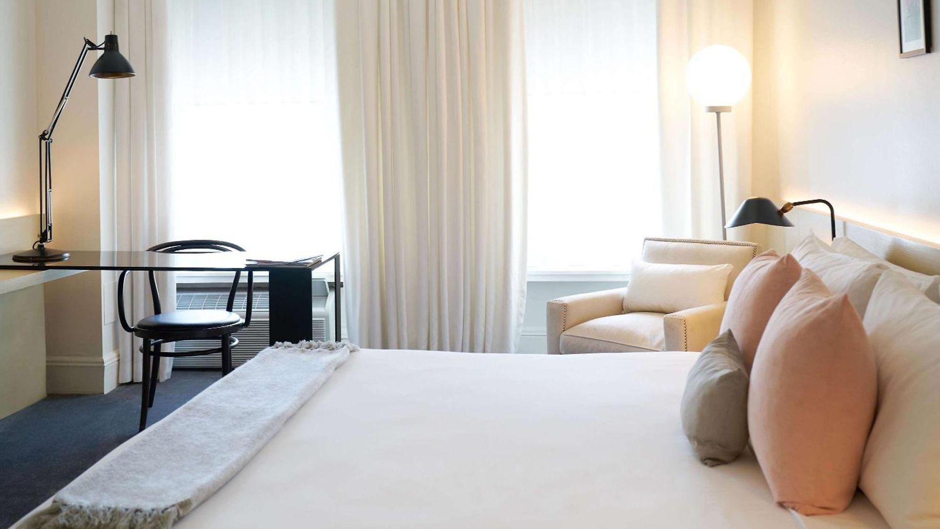 Hotel Ambassador Chicago, Part Of Jdv By Hyatt Chicago