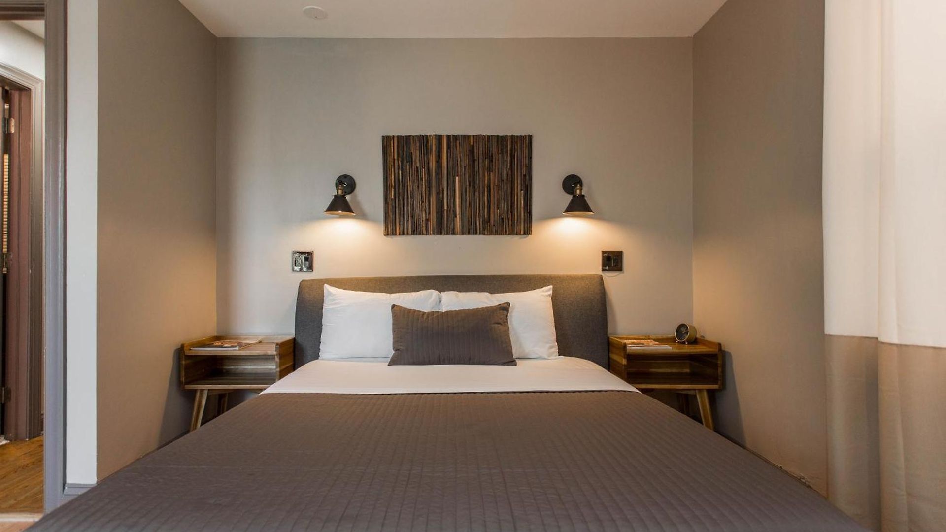 Dubois Guest house 2*