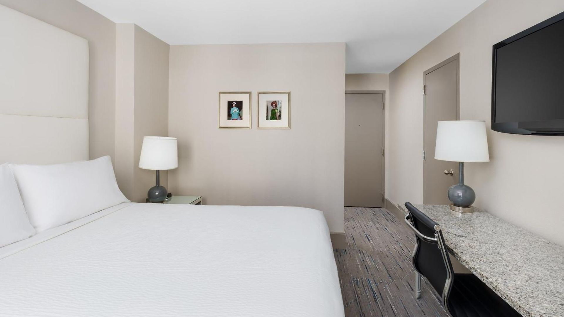 Express - Magnificent Mile By Ihg 3*
