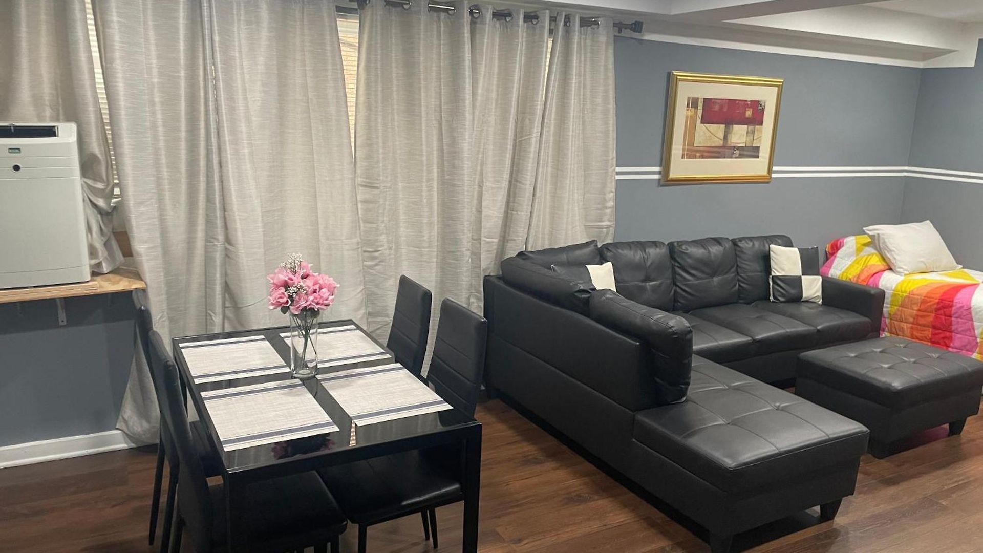 Granville Apartment Chicago