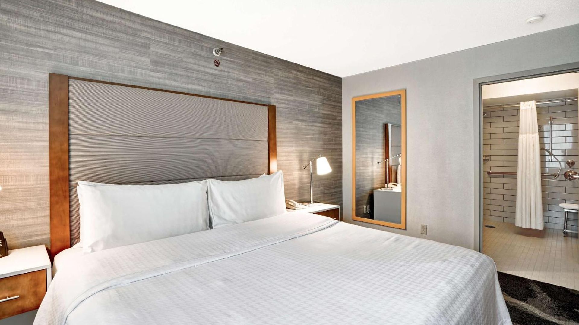 Homewood By Hilton Chicago-downtown 3*