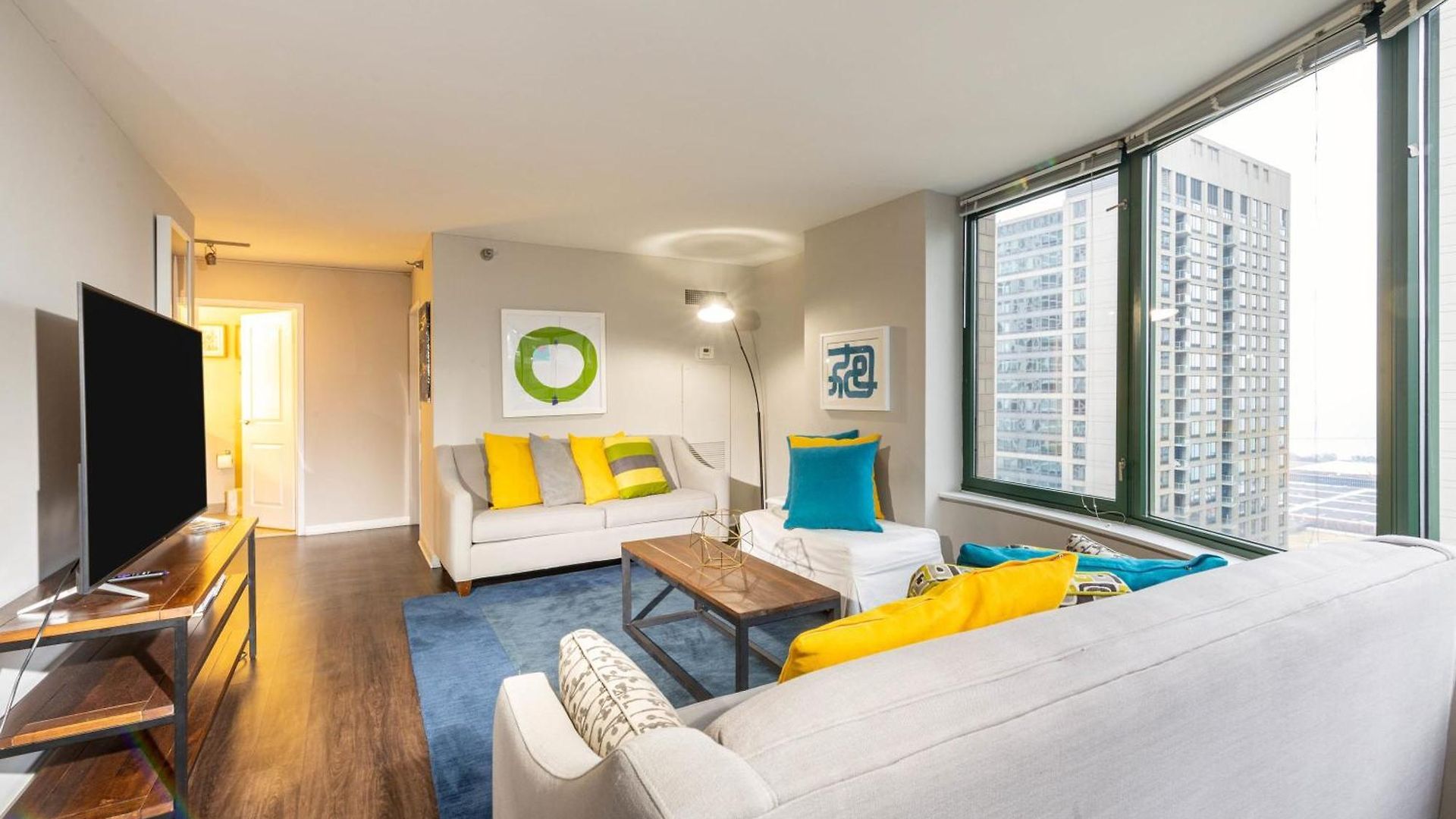 3b/3b Skyloft With Navy Pier View Gym & Pool By Envitae Apartment Chicago