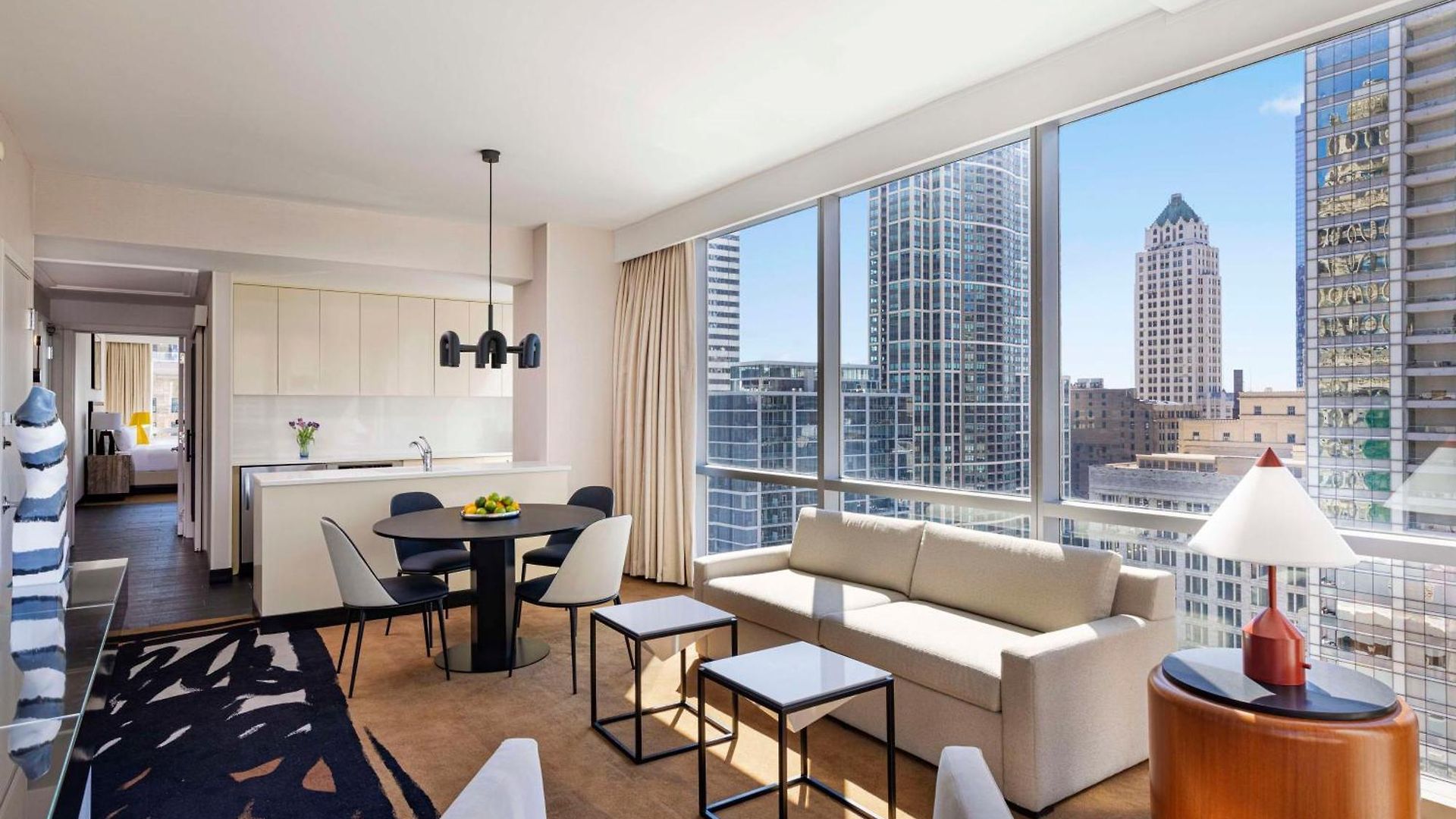 Thewit Chicago, A Hilton Chicago