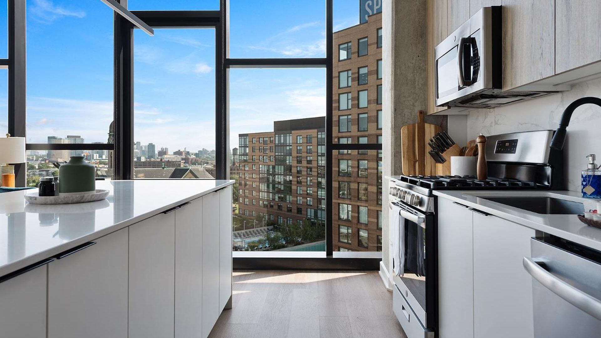 Avenir West Loop Penthouses With Iconic Views Apartment *